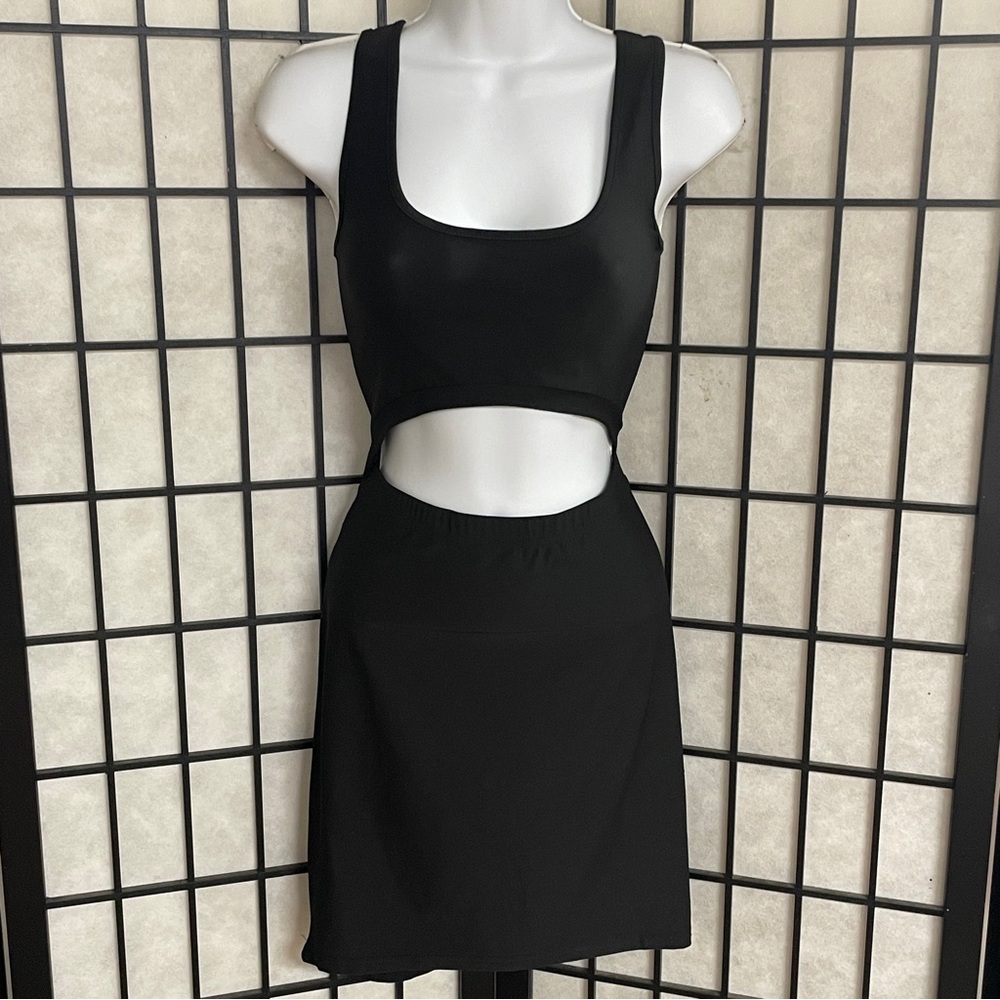 Ellie and Kate, ladies sleeveless mini dress size large (NWT)